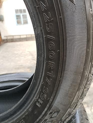 Шины 225 / 60 / R 17, Лето, Б/у, Комплект, Внедорожные (АТ/МТ), Kumho