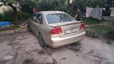1: Honda Civic: 2002 г., 1.5 л, Вариатор, Бензин, Седан — 3