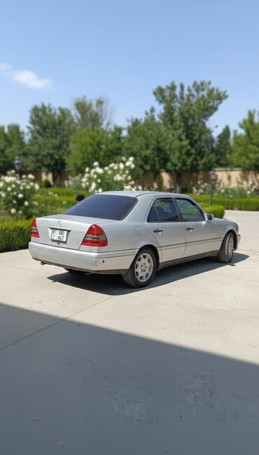 Mercedes-Benz C-Class: 1997 г., 2 л, Автомат, Бензин, Седан