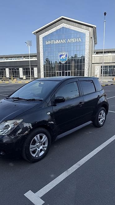 Toyota: Toyota Ist: 2004 г., 1.5 л, Автомат, Бензин, Хэтчбэк — 5