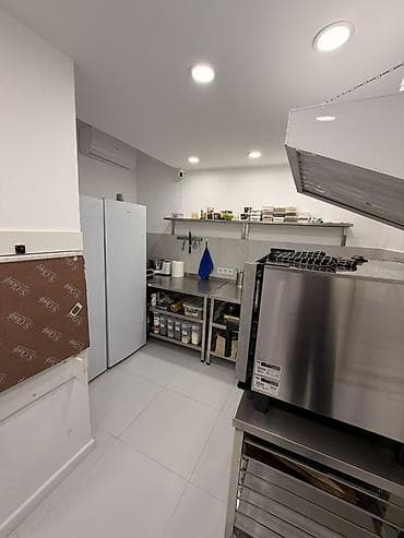 кофемашину: Продаётся готовая кофейня в отличной локации — первая линия по южной — 8