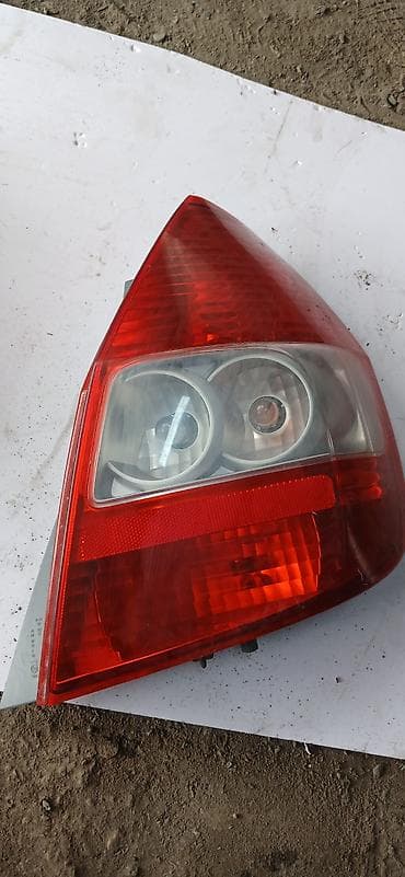 фит задный фара: Задний правый фонарь для Honda Fit/Jazz, 2002–2004 - Оригинальная — 2