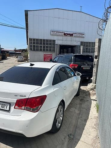 Продажа авто: Chevrolet Cruze: 2010 г., 1.8 л, Автомат, Бензин, Седан — 1