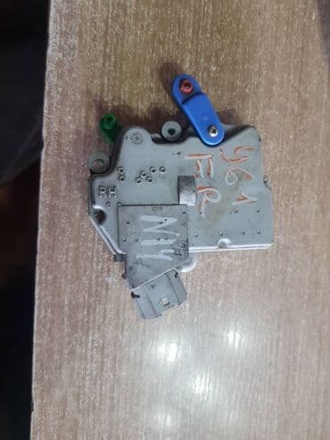 реставрация бронированных дверей: Замок двери Nissan Б/у, Оригинал, Япония — 2