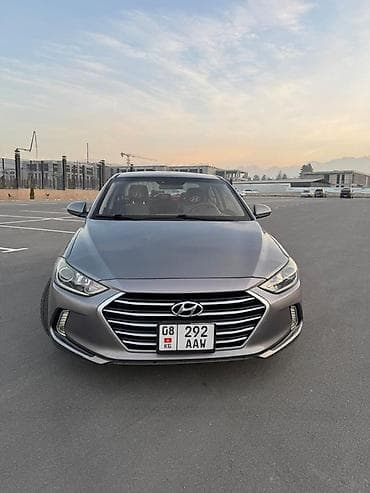spark 2017: Hyundai Elantra: 2017 г., 2 л, Бензин, Седан — 4