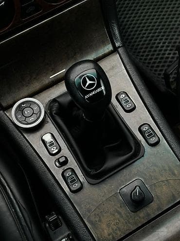 gl x164: Mercedes-Benz E-Class: 1996 г., 2.3 л, Механика, Бензин, Седан — 7