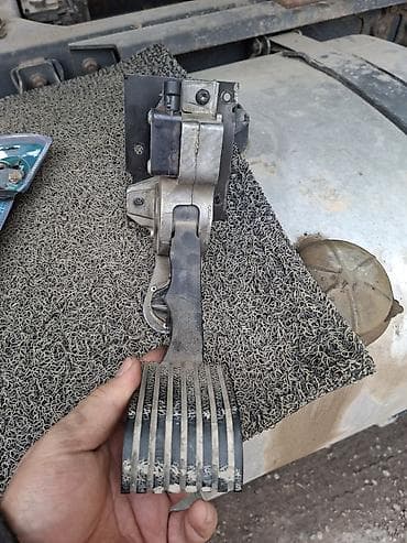 Генераторы: Педаль газа акселератора в сборе Даф хф 95 оригинал электронным — 2