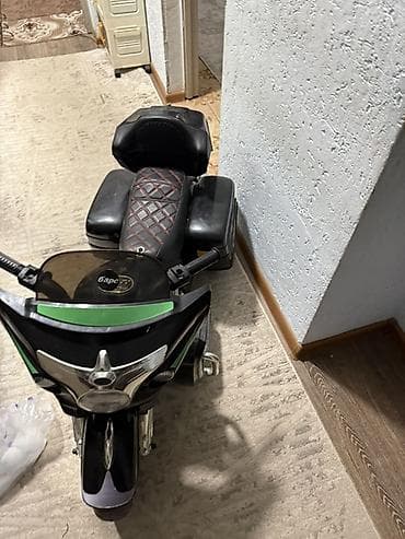 детские машины с пультом управления: Детский электрокар, Б/у — 1