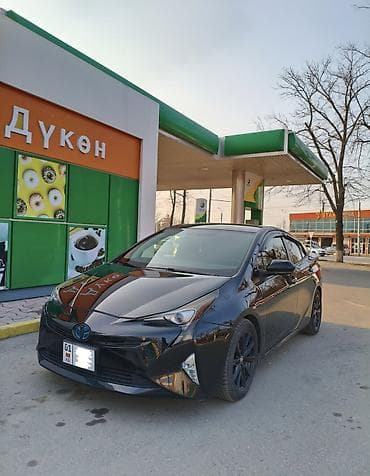 outback 2017: Toyota Prius: 2016 г., Гибрид, Хэтчбэк — 2