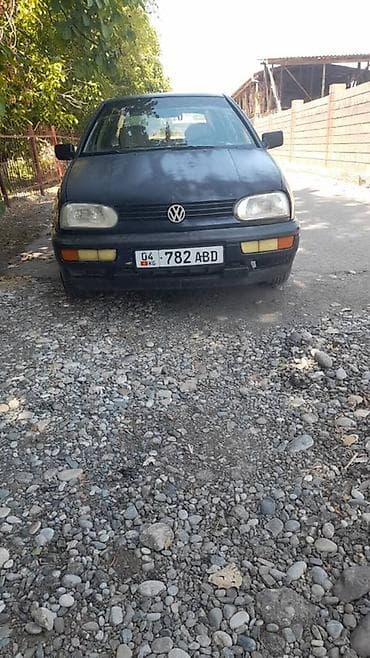 унаа бишкек авторынок: Volkswagen Golf: 1994 г., 1.6 л, Кол менен иштөөчү, Бензин, Хетчбек — 9