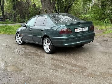 таёт: Toyota Avensis: 1998 г., 1.8 л, Ручные, Бензин, Седан — 2