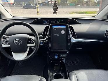 bmw i4: Toyota Prius: 2016 г., 1.8 л, Вариатор, Гибрид, Хэтчбэк — 5