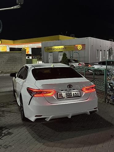 Toyota Camry: 2018 г., 2.5 л, Автомат, Бензин, Седан — 3
