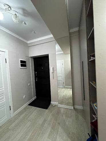 3: 3 комнаты, 80 м², сквер Тоголок Молдо Элитка, 9 этаж, Евроремонт — 2
