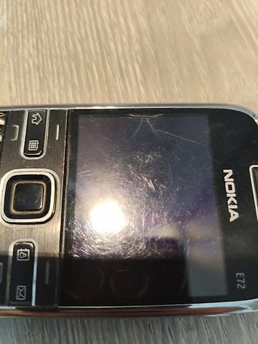 mini iphone 17: Nokia E72, Б/у — 4