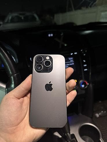 IPhone 16 Pro, Б/у, 256 ГБ, Space Gray, Наушники, Зарядное устройство, Защитное стекло, В рассрочку, 90 %