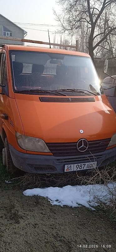 уаз 4х4: Жеңил жүк ташуучу унаа, Mercedes-Benz, Стандарт, 3 т, Колдонулган — 1