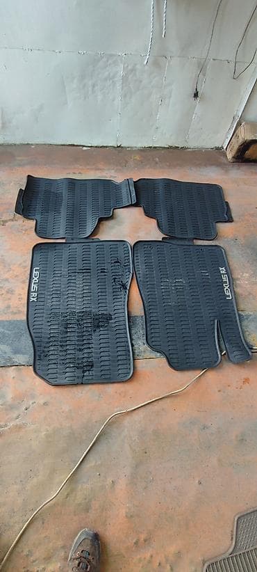 Тюнинг: Өзүнүкү Резина Төшөмөлдөр Салон үчүн Lexus, түсү - Кара — 1