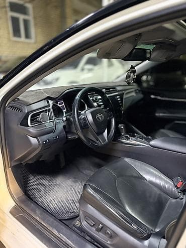 honda stepwgn 2015: Toyota Camry: 2017 г., 2.5 л, Автомат, Бензин, Седан — 9