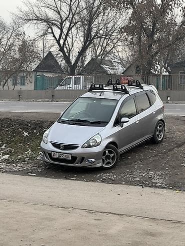 Honda Fit: 2003 г., Хэтчбэк — 2