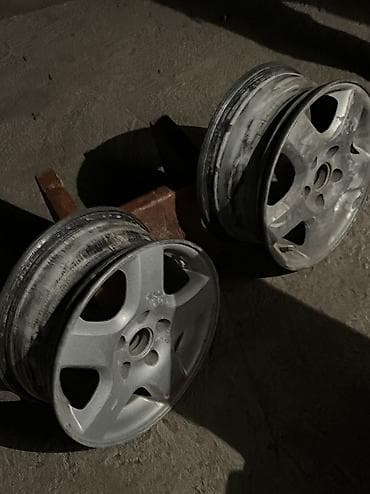 opel vektra b: Литые Диски R 15 Audi, Комплект, отверстий - 5, Б/у — 2