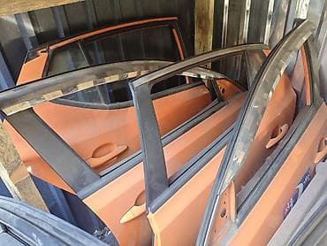 покраска авто: Автомобильные двери к5 в сборе, оранжевого цвета. - Тип: боковые — 1