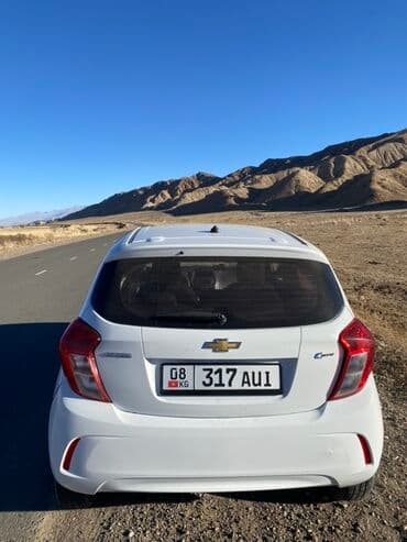 передвижные дома: Chevrolet Spark: 2018 г., 1 л, Вариатор, Бензиновая, Хэтчбэк — 5