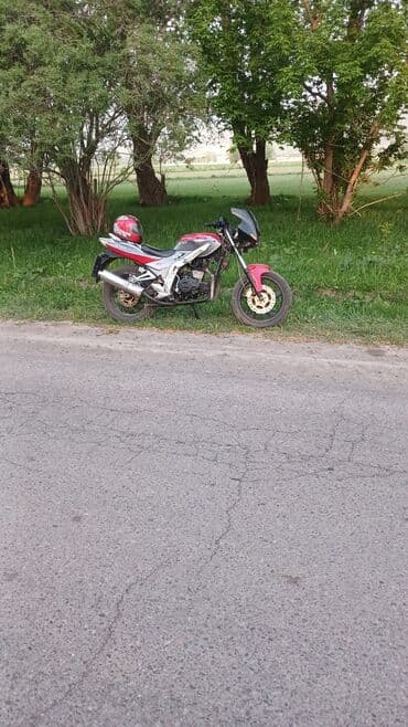 мото мапет: Классикалык 250 куб. см, Бензин, Чоңдор үчүн, Колдонулган — 2