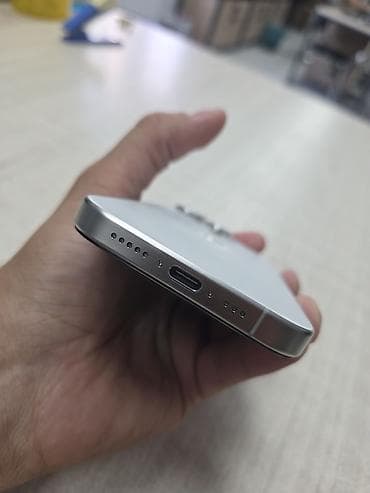 Техника и электроника: IPhone 15 Pro, Б/у, 128 ГБ, White Titanium, Чехол, Защитное стекло, 84 % — 4