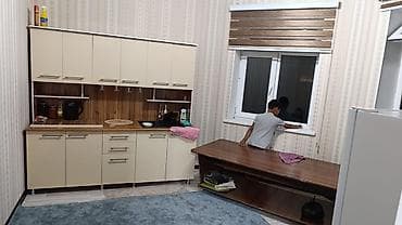 Мебель: Кухонный гарнитур, цвет - Бежевый, Дерево — 4