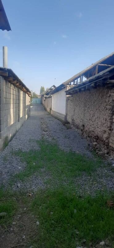 дом или квартира в бишкеке в аренду: Дом, 666666666 м², 5 комнат, Собственник — 24