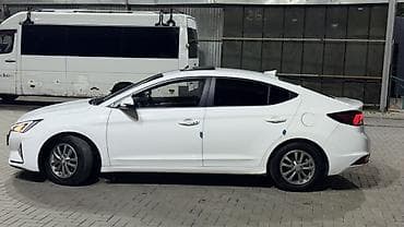 Hyundai Avante: 2019 г., 1.6 л, Автомат, Газ, Седан — 4