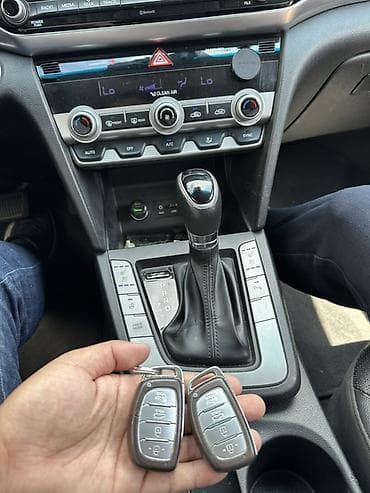honda elantra: Hyundai Avante: 2018 г., 1.6 л, Автомат, Бензин, Седан — 5