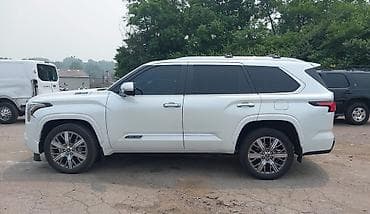 Транспорт: Toyota Sequoia: 2023 г., 3.4 л, Автомат, Гибрид, Внедорожник — 8