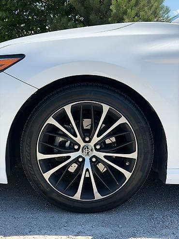 привезен с японии: Toyota Camry: 2018 г., 2.5 л, Автомат, Бензин, Седан — 6