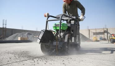 мото газонокосилка: Резчик швов по бетону/асфальту TSS TCC-500G с бензиновым двигателем — 1