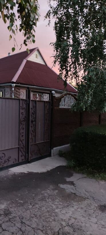 загородный дом с бассейном: Дом, 70 м², 4 комнаты, Собственник — 2