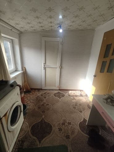 уч: Времянка, 80 м², 4 бөлмө, Менчик ээси, Эски ремонт — 5