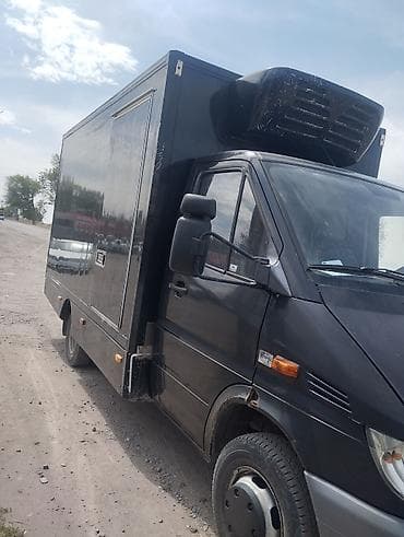 стойка вешалка для одежды: Рефрижераторный фургон Mercedes-Benz (на базе Sprinter) Основные — 2