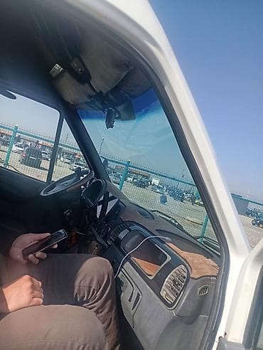 продаю с: Mercedes-Benz Спринтер: 2003 г., 2.9 л, Ручные, Дизель, Бус — 3