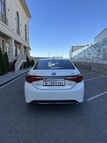 Продажа авто: Toyota Levin: 2019 г., 1.8 л, Гибрид, Седан — 5