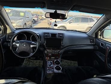 спартивные машины: Toyota Highlander: 2010 г., 3.5 л, Автомат, Бензин, Кроссовер — 10