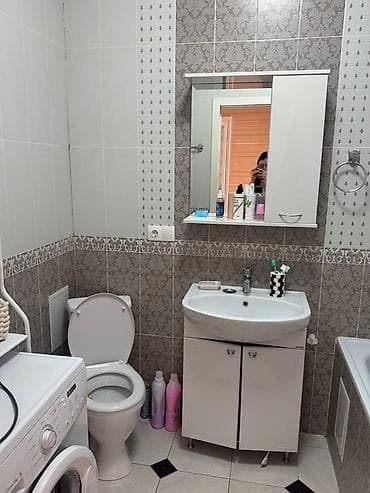 Батирлер: 1 бөлмө, Кыймылсыз мүлк агенттиги, Чогуу жашоосу жок, Толугу менен эмереги бар — 4