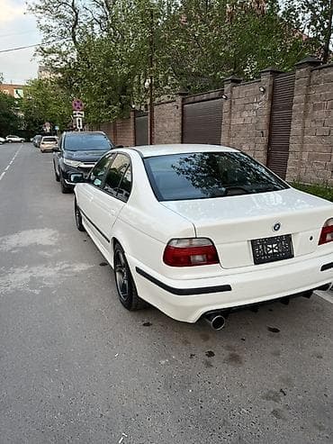 е 39: BMW 5 series: 2002 г., Автомат, Седан — 2