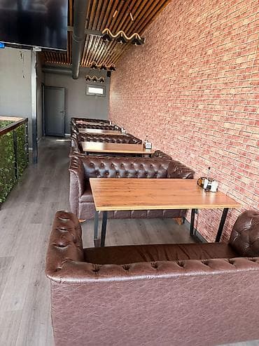 жаван сандык: Кафе үчүн үстөл жана отургуч — 3