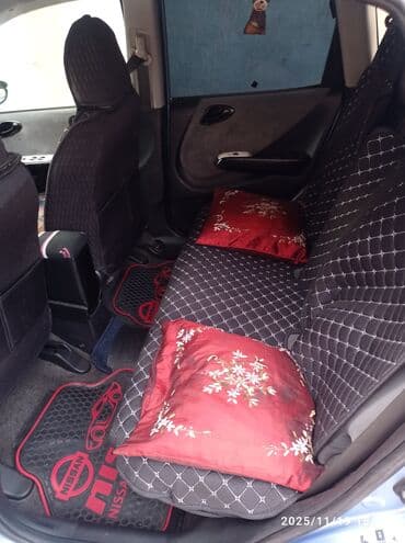 срочно продаю в связи с переездом: Honda Fit: 2003 г., 1.5 л, Автомат, Бензиновая, Хэтчбэк — 4