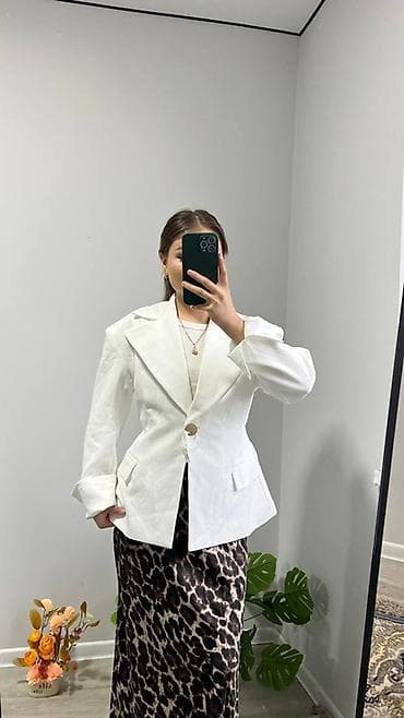 Женские пиджаки по 1 размеру, размер уточняйте по оптовым ценам