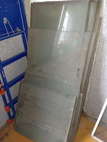 продам стекло: Листы оконного стекла, стопка разных размеров. Характеристики: - — 2