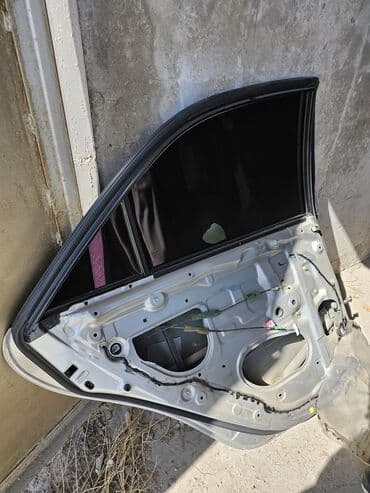 дешовые машины: Дверь Задняя левая Toyota, Б/у, Оригинал — 2