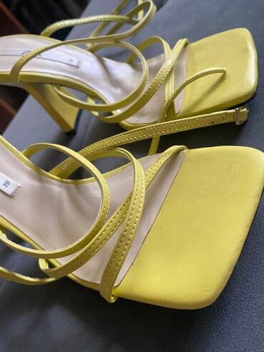 шлепка: Босоножки, 39, Alaska, Новый, цвет - Желтый, Платная доставка, Самовывоз — 4